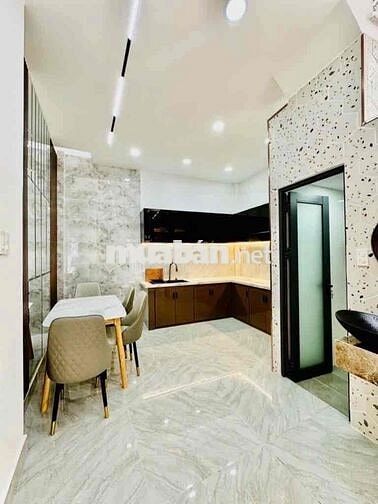 HIẾM NHÀ HẺM XE HƠI ĐẬU CỬA -THỐNG NHẤT PHƯỜNG 11 GÒ VẤP.  + v