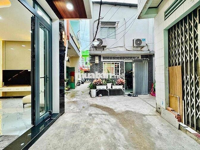 🏡 Nhà 3 Tầng Hiện Đại – Bùi Đình Tuý, Bình Thạnh – 4PN – Sổ Hồng Riêng