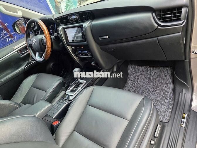 Toyota Fortuner 2024 2.7 AT 4x2 - 18219 km