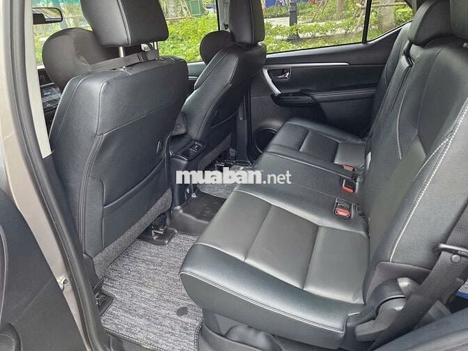 Toyota Fortuner 2024 2.7 AT 4x2 - 18219 km