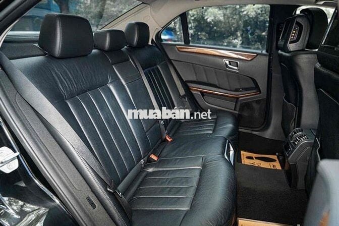 Mercedes Benz E Class 2010 E300