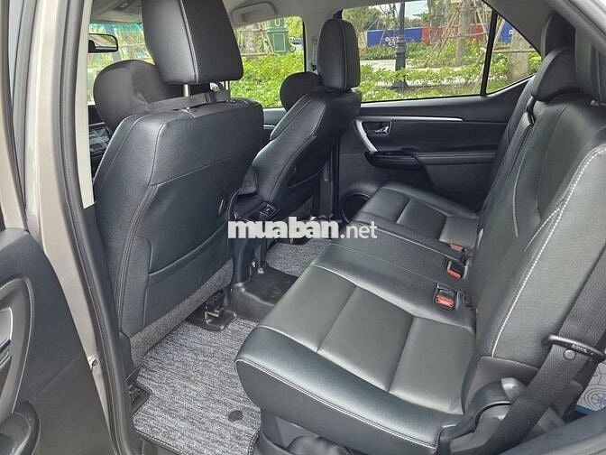 Toyota Fortuner 2024 2.7 AT 4x2 - 18219 km