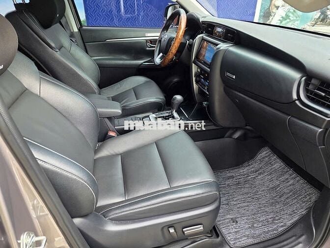 Toyota Fortuner 2024 2.7 AT 4x2 - 18219 km