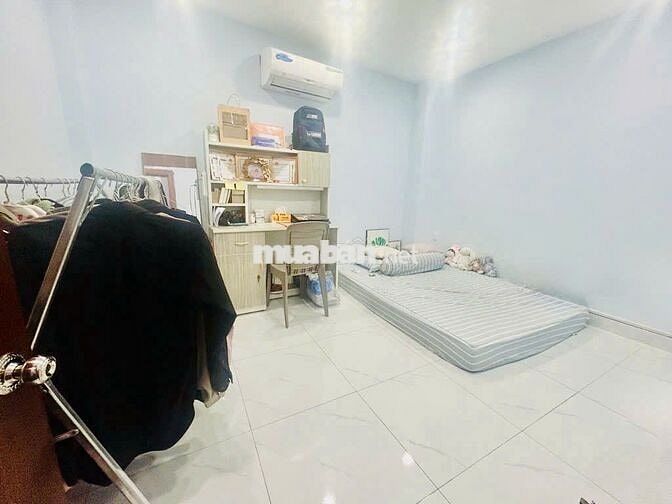 NHÀ MỚI 3 TẦNG  MẶT TIỀN KINH DOANH SẦM UẤT -  NHỈNH 8 X - NGAY CHỢ