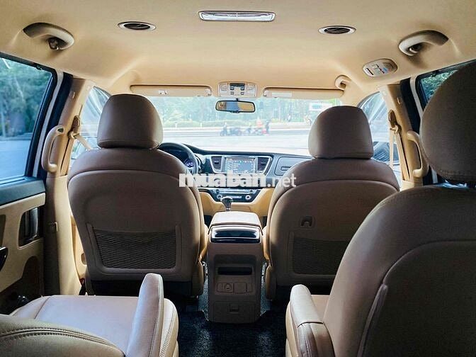 KIA SEDONA GAT 2016