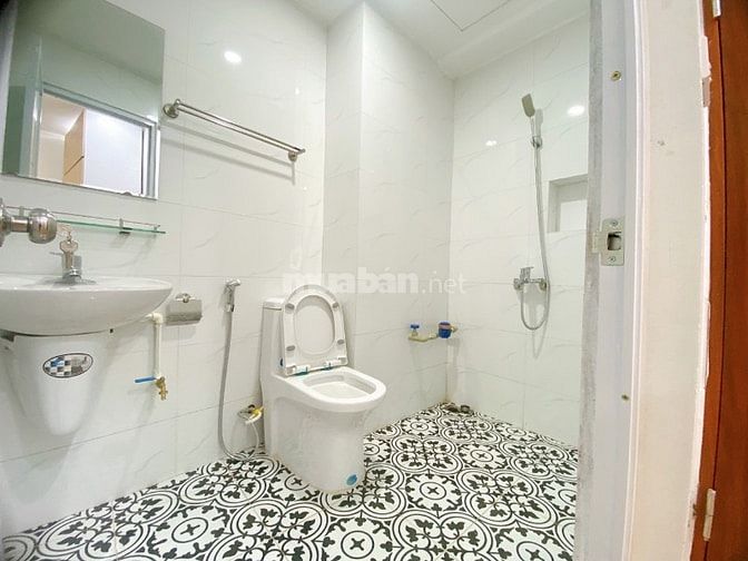 Bán nhà Dòng tiền thu 40tr/ 1 tháng địa chỉ số 18 ngõ 162/22 Đội Cấn