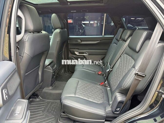 Ford Everest 2025 Platinum 2.0L 4x4 AT - 7000 km