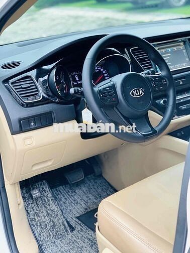 KIA SEDONA GAT 2016