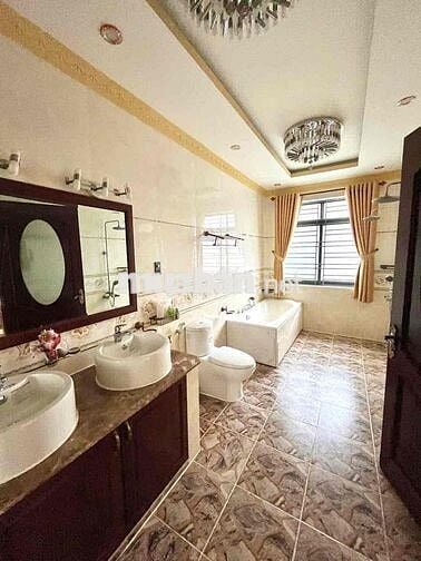 Cho Thuê Biệt Thự Lê Thị Chợ, Q7 Hầm Trệt 3 Lầu