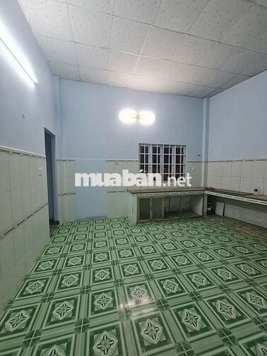 Chủ cần bán gấp căn nhà cấp 4 vị trí cực đẹp , hẻm xe, tải tránh nhau