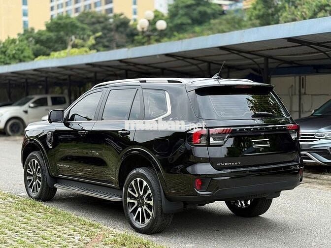 Ford Everest 2025 Platinum 2.0L 4x4 AT - 7000 km