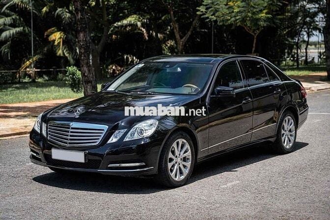 Mercedes Benz E Class 2010 E300