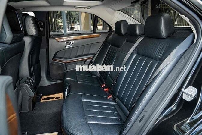 Mercedes Benz E Class 2010 E300