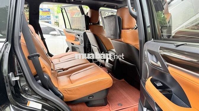 Lexus LX570 Super Sport Trung Đông - 2019, 1 chủ.