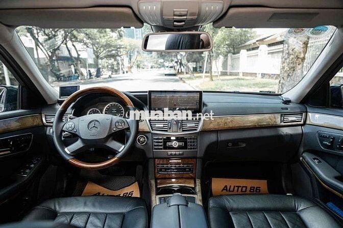 Mercedes Benz E Class 2010 E300