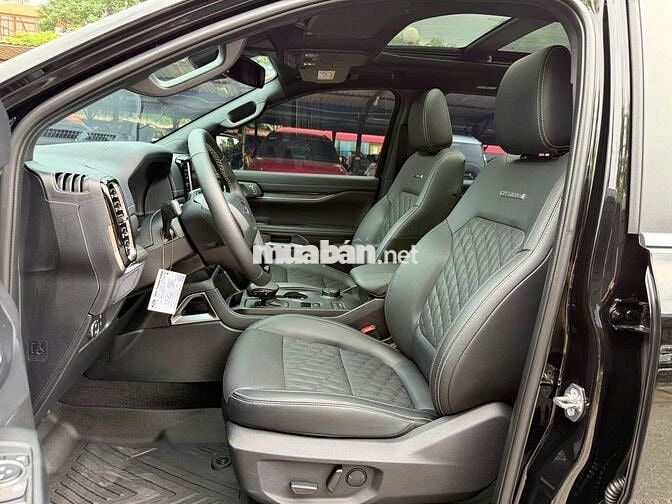 Ford Everest 2025 Platinum 2.0L 4x4 AT - 7000 km