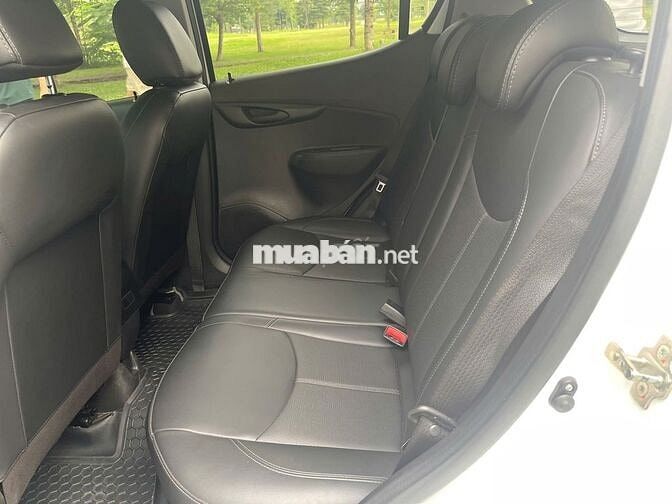 VinFast Fadil 2019 trắng - Đi ít hơn 5v km, đủ đồ