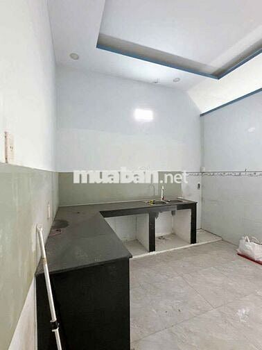Bán Nhà Tân Thạnh Đông 120m2 có SHR xunh quanh đông đúc. Qtam nhắn em