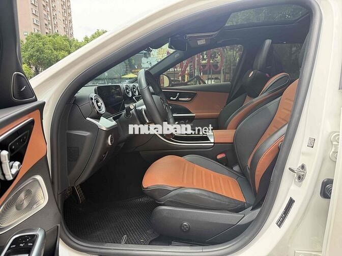 Mercedes Benz C300 AMG 2021 - 24000 km