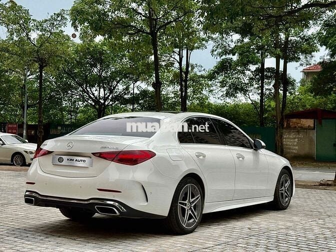 Mercedes Benz C300 AMG 2021 - 24000 km