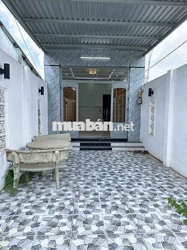 Bán Nhà Tân Thạnh Đông 120m2 có SHR xunh quanh đông đúc. Qtam nhắn em