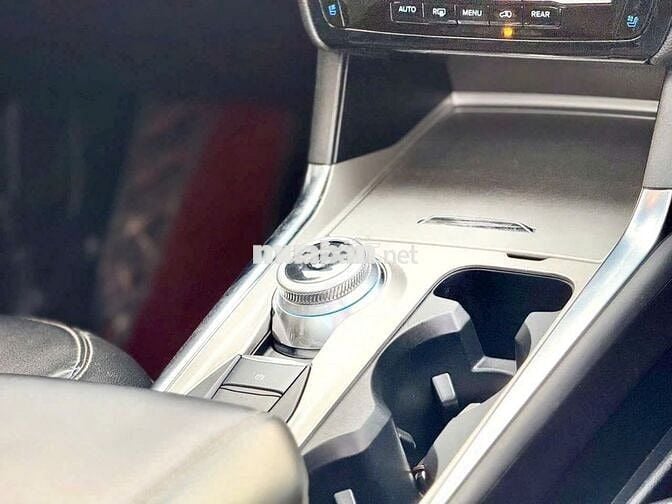 Ford Explorer 2022 Limited 4WD - 30000 km