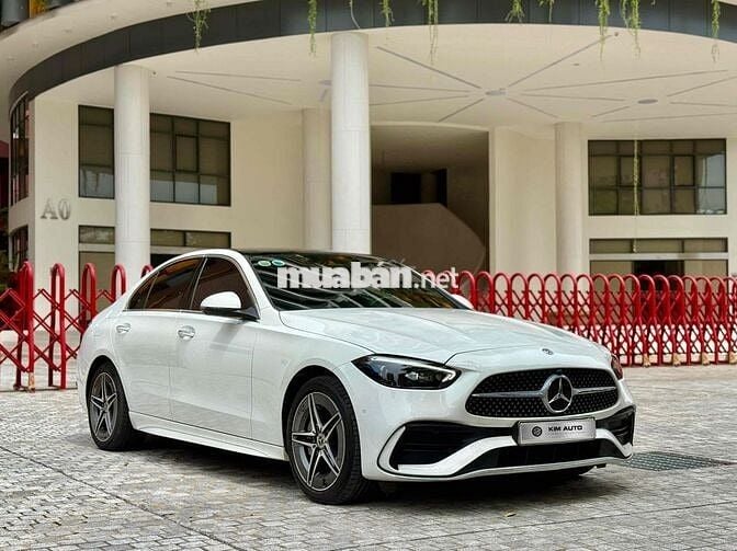 Mercedes Benz C300 AMG 2021 - 24000 km