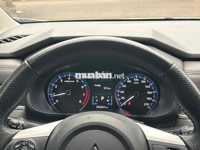 Mitsubishi Xpander 2022 AT Premium
