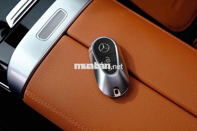 Mercedes Benz C300 AMG 2021 - 24000 km