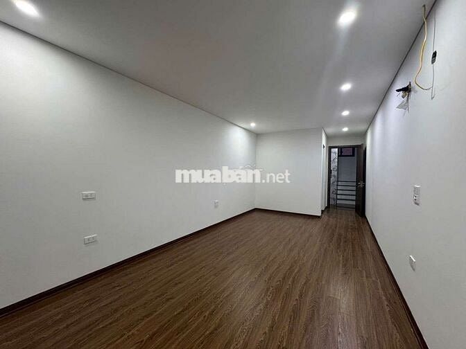 SIÊU PHẨM PHỐ CỔ LINH LONG BIÊN ĐỐI DIỆN AEON MALL HÀNH XÓM TRƯỜNG HỌC