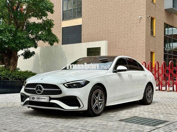 Mercedes Benz C300 AMG 2021 - 24000 km