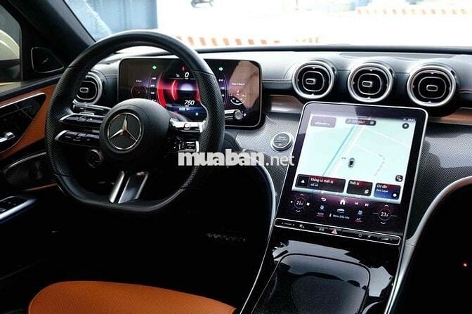 Mercedes Benz C300 AMG 2021 - 24000 km