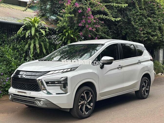 Mitsubishi Xpander 2022 AT Premium