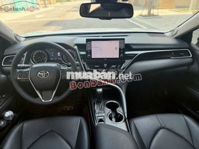 Toyota Camry 2.0Q 2022