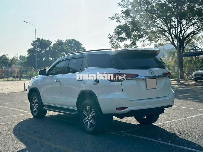 Toyota Fortuner 2.4AT 2019 diesel trắng camay