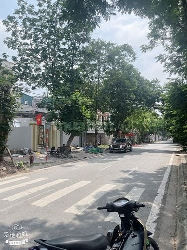 Còn 1 mảnh cuối 32m2/ long biên  nhõ ôtô vào đất xá 3tye28
