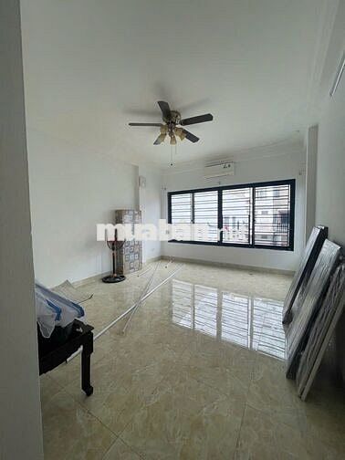 Hiếm! Lô góc bán đảo Hồ Tây – Ô tô tránh – Thang máy xịn – Giá cực tốt