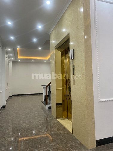 Nhà mới xây 6 tầng thang máy 75m phố Lĩnh Nam ô tô vào nhà. 17,5 tỷ