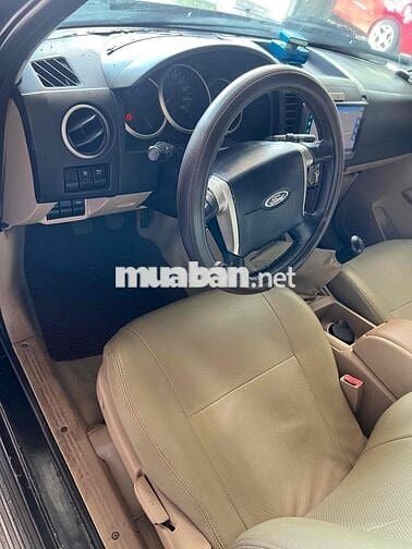 Ford Everest 2009 2.5L 4x2 MT - 100000 km