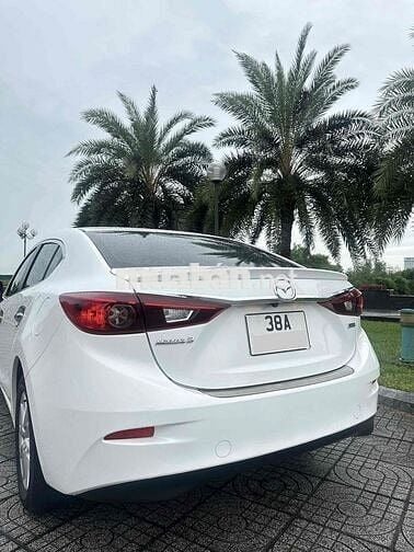 Mazda 3 2017 1.5 AT Sedan - 85000 km