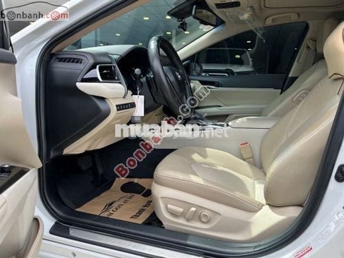 Toyota Camry 2.0Q 2022