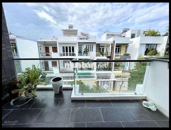 CHO THUÊ NHÀ NGUYÊN CĂN 3 TẦNG MẶT TIỀN Ở VCN PHƯỚC HẢI GIÁ 16TRIỆU