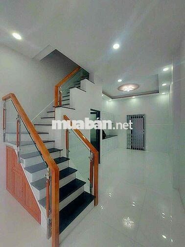 Bán gấp căn nhà Mặt Tiền chợ Đệm Bình Chánh