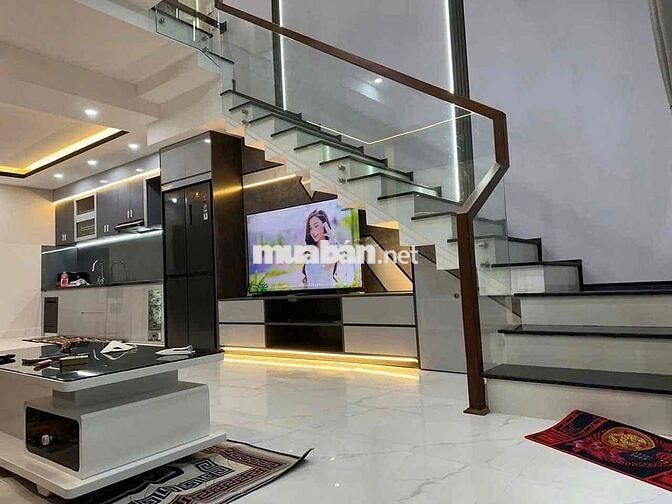 nhà nguyên căn gần Nguyễn Sinh Sắc - ngã ba Huế - gần Biển