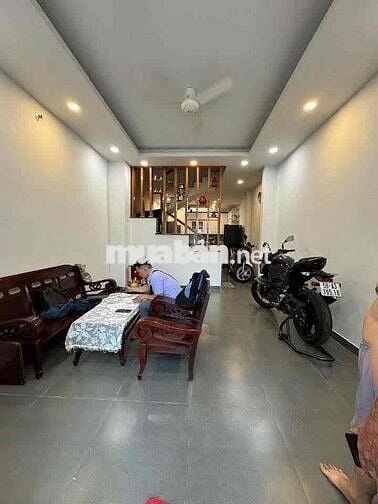 Anh chị định cư ! Đ. Tạ Uyên P6, Quận 11, DT: 32,1m2/3,950 Tỷ
