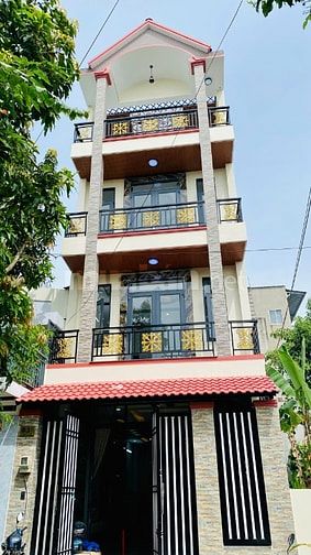 💥ANH CHÍN VỀ QUÊ BÁN NHÀ XÃ BÀ ĐIỂM ĐƯỜNG 10M THÔNG  5 x 16M 3 LẦU 