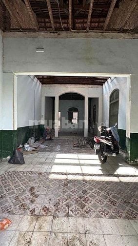 BIỆT THỰ cổ mặt tiền TRẦN QUỐC TOẢN, P. VÕ THỊ SÁU, QUẬN 3