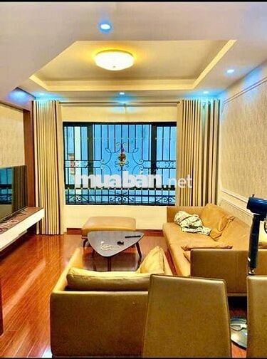 Chính chủ gửi bán nhà Võng Thị, Tây Hồ - ô tô đỗ cổng full nội thất