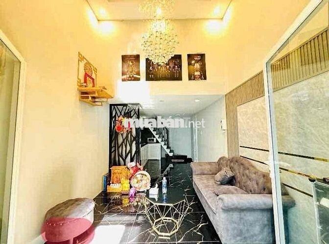 NHÀ NGAY VINCOM QUANG TRUNG - GÒ VẤP