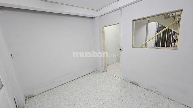Cho thuê nhà hẻm 6m(XH) Lạc Long Quân, P.3, Q.11 giá 12tr